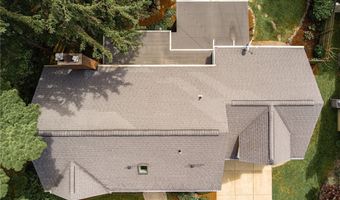 24 Huxley Dr, Amherst, NY 14226