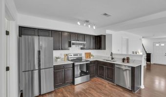 120 Gifford Rd, Columbus, OH 43235