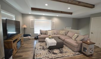 2413 S Lawson St, Aberdeen, SD 57401