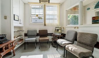 493 S Pearl St, Albany, NY 12202