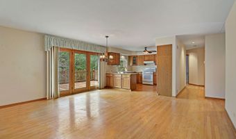 612 Edelweiss Dr, Antioch, IL 60002