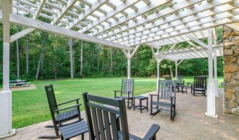 3 Windsor Dr, Alfred, ME 04002