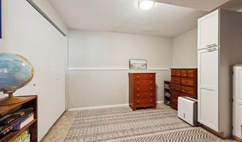 712 Garnet Dr, Ames, IA 50010