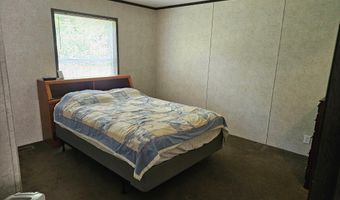 704 38th St, Allegan, MI 49010