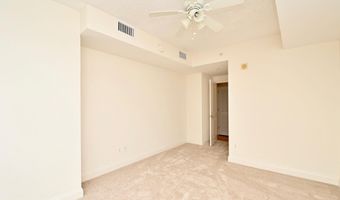 1020 N HIGHLAND St 807, Arlington, VA 22201