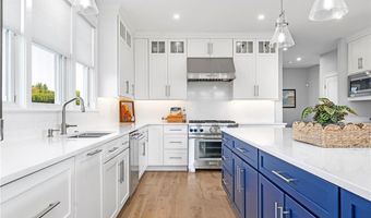 1046 Ocean Rd, Narragansett, RI 02882