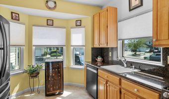 12 Blue Heron Ln, Bayville, NJ 08721