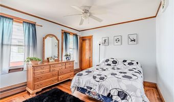 17 Marden St, Cranston, RI 02910