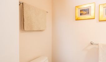 2222 Stonebridge Dr N, Ann Arbor, MI 48108