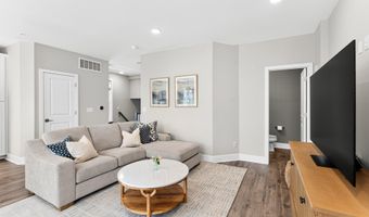 20801 LAMLASH Ter, Ashburn, VA 20147