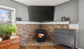 22 Lane St, Bangor, ME 04401