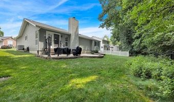 514 Great Hill Dr, Ballwin, MO 63021