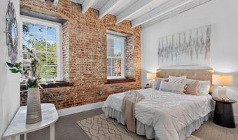 515 N WASHINGTON St 105, Alexandria, VA 22314