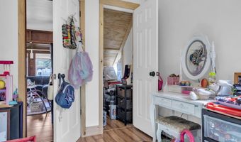 614 Bay Blvd, Bayville, NJ 08721