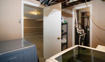 6 S BELL Rd, Bellmawr, NJ 08031