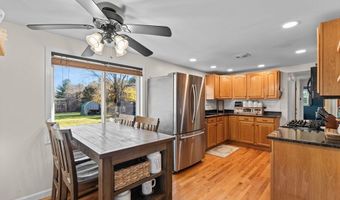 26 Algerine St, Berkley, MA 02779