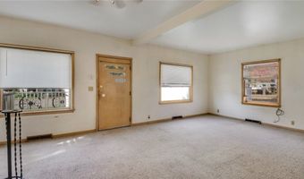 312 N 3rd St, Abbotsford, WI 54405