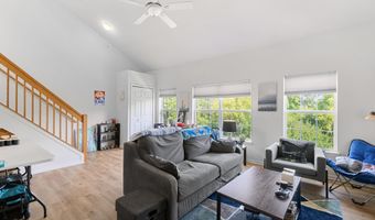 1876 Lindsay Ln, Ann Arbor, MI 48104