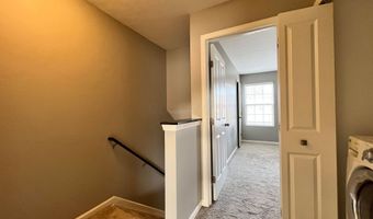 109 Gifford Rd 32, Columbus, OH 43235