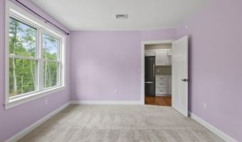 271 Red Gate Ln, Acton, ME 04001