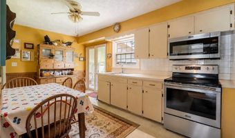 3112 N Bender Ave, Akron, OH 44319