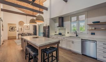 917 McDonald Dr, Amsterdam, NY 12070