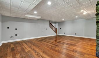 3046 Hawthorne St, Athens, TN 37303