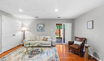 43264 CLEARNIGHT Ter, Ashburn, VA 20147