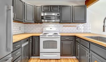 10620 Commodore Dr, Anchorage, AK 99507