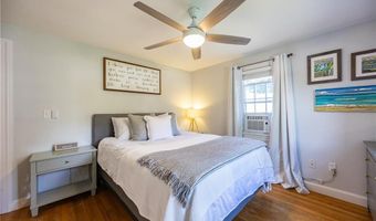 33 Providence Ave, East Providence, RI 02915