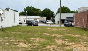 10 Hand Ave, Bay Minette, AL 36507
