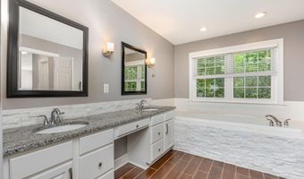 1206 Fairfax Woods Dr, Apex, NC 27502