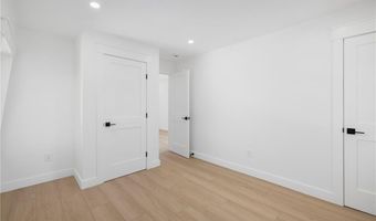 04 Melrose St 4, East Greenwich, RI 02818