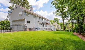 24 Rozmus Ct, Allendale, NJ 07401