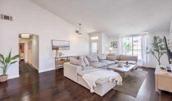 2027 Shadow Brook Way, Henderson, NV 89074
