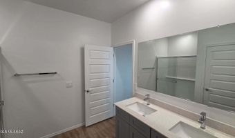 1034 S Chatfield Ave, Vail, AZ 85641