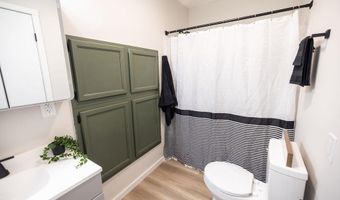 330 W McKeever St, Andrews, IN 46702