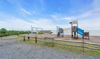 210 Longview Dr, Bayville, NJ 08721