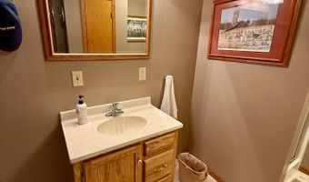 640 LAURISA Ln, Antigo, WI 54409