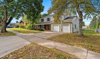 1909 N NICHOLAS St, Appleton, WI 54914