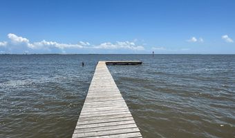 146 Bay Ave, Apalachicola, FL 32320