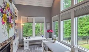 14 Allatoona Estates Dr SE, Acworth, GA 30102