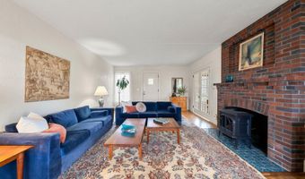 35 Benedict Rd, Bourne, MA 02532