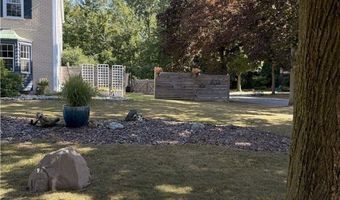 258 Misty Ln, Amherst, NY 14051