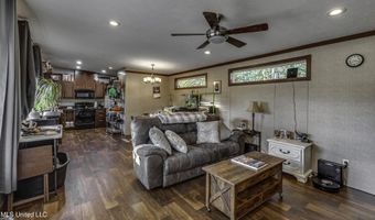 326 Lake Harbor Rd, Brandon, MS 39047