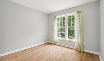11 Stonington Dr, Belmont, NH 03220