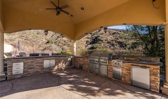 475 W 26th St, Upland, CA 91784