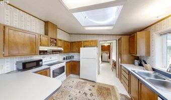 17360 MOUNTAIN Dr, Brookings, OR 97415