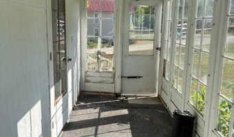 508 N Bluff St, Albany, IL 61230