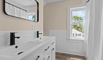 62 Fenner Ave, East Providence, RI 02915